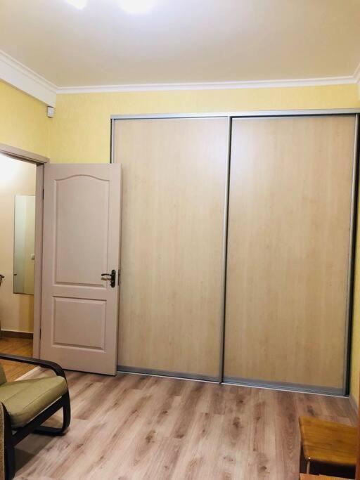 Apartment однокомнатная возле парка! Odesa
